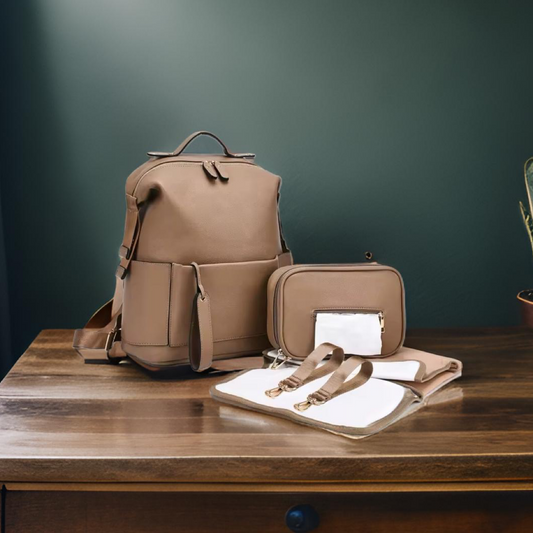 EleganceCarry - Den praktiske og elegante stellevesken for moderne foreldre!